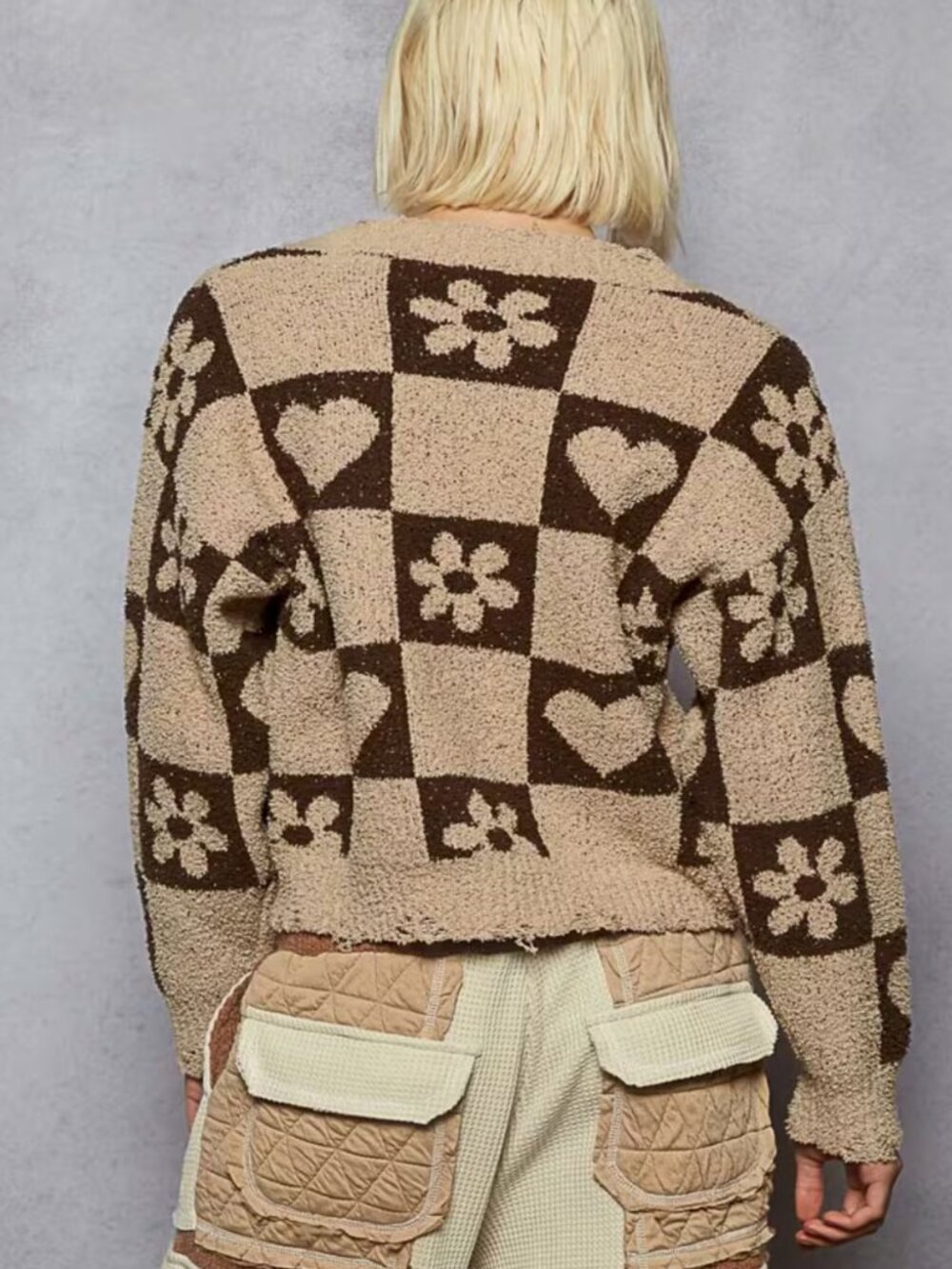 POL Beige and Brown Checkerboard Heart & Flower V‑Neck Sweater - Picture 3 of 5